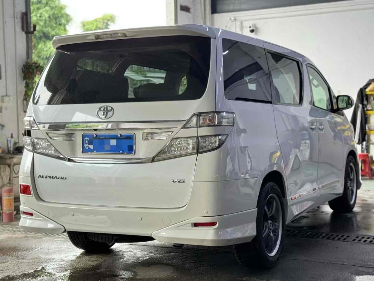 豐田 埃爾法  2012款 3.5L 豪華版圖片