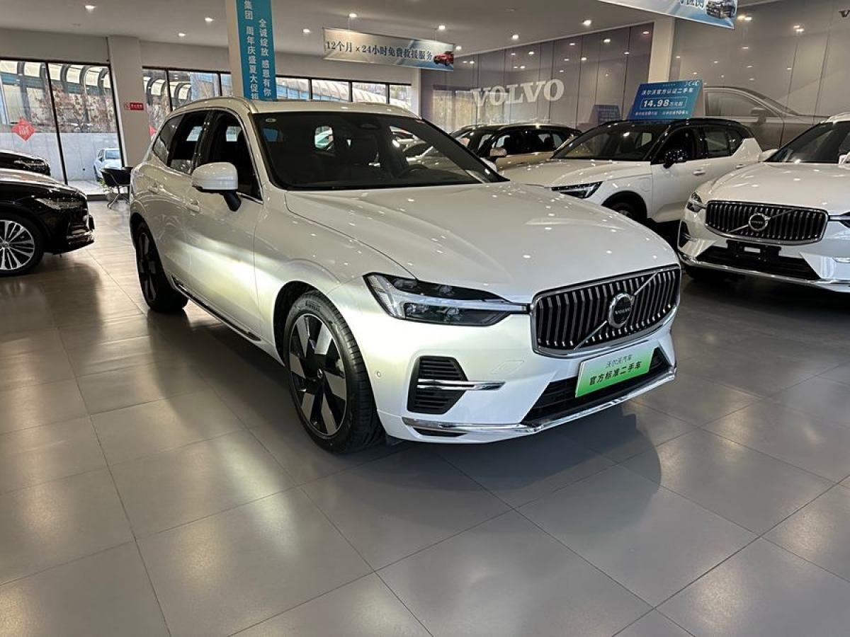 沃爾沃 XC60新能源  2024款 T8 插電混動 長續(xù)航四驅(qū)智雅豪華版圖片