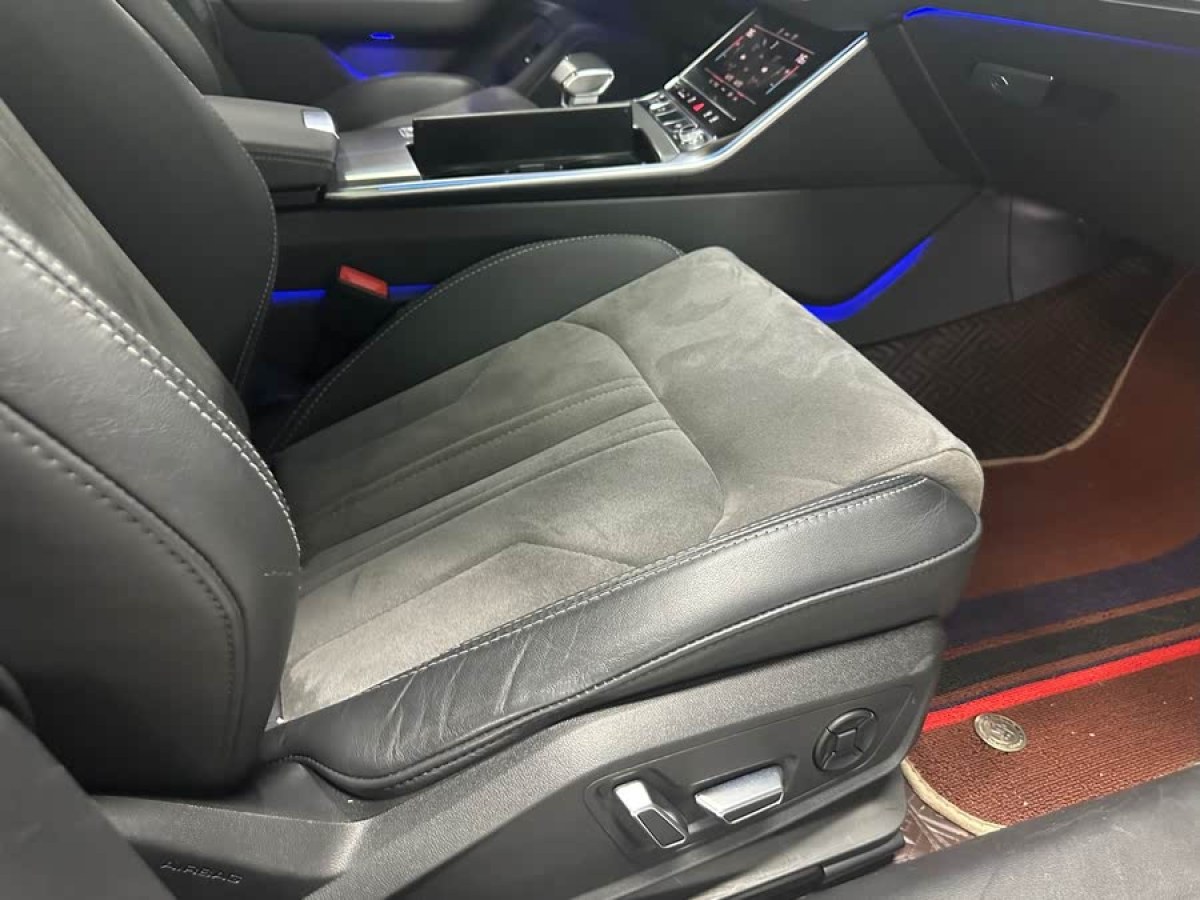 奧迪 奧迪A6L  2023款 改款 40 TFSI 豪華動感型圖片