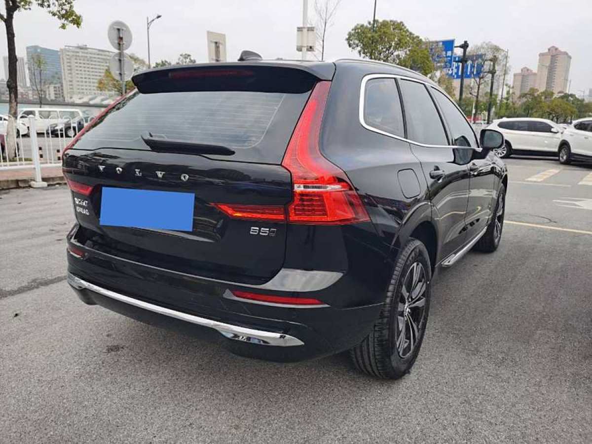 沃爾沃 XC60  2025款 B5 四驅(qū)智逸豪華版圖片