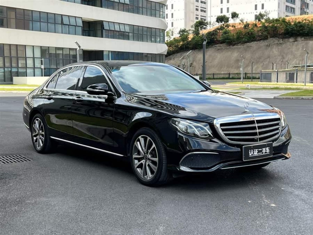 奔馳 奔馳E級  2019款 改款 E 300 L 時尚型圖片