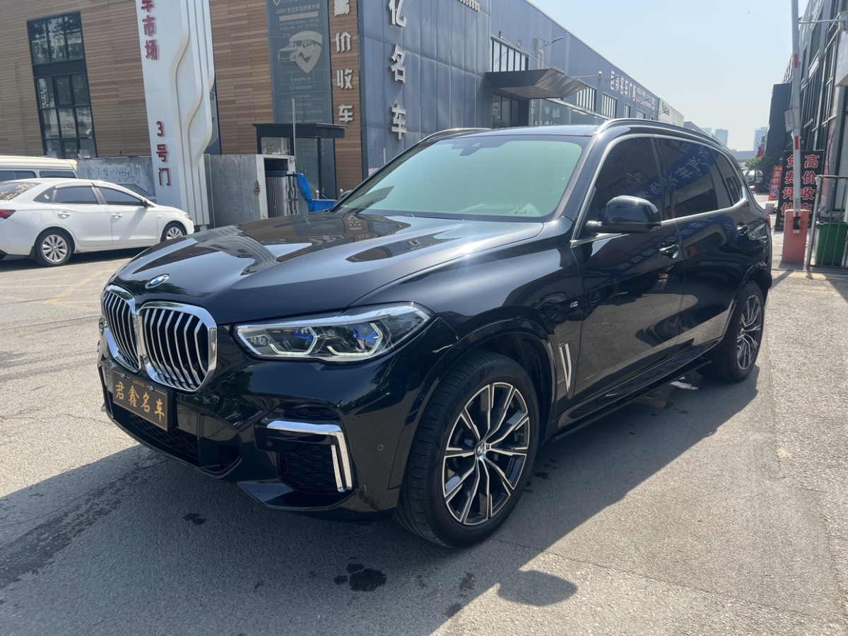 寶馬 寶馬X5  2022款 改款 xDrive 30Li 尊享型M運(yùn)動套裝圖片