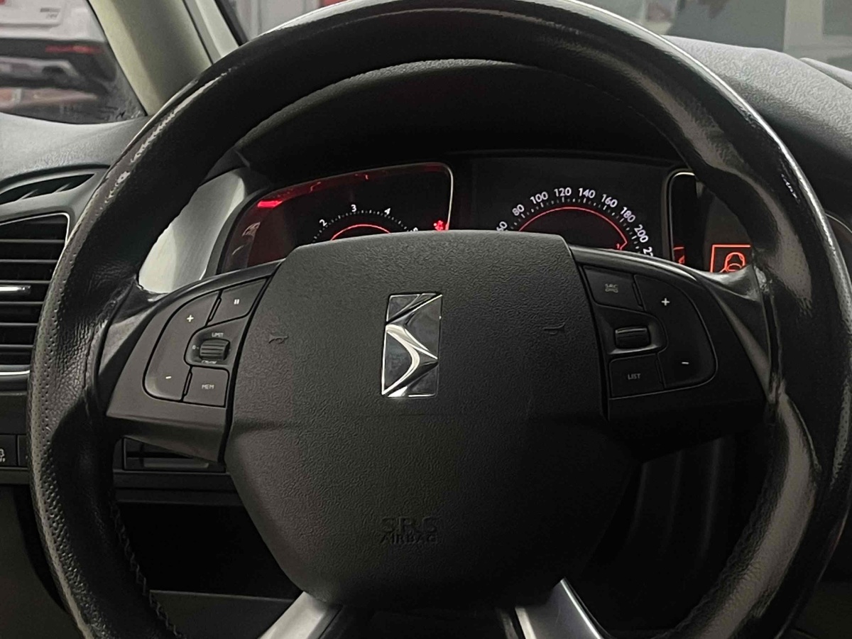 DS DS 5  2014款 1.6T 雅致版THP160圖片