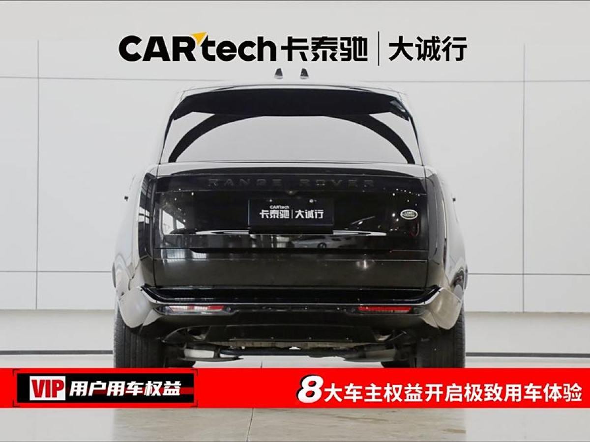 路虎 攬勝  2023款 改款 3.0 L6 400PS 盛世加長(zhǎng)版圖片