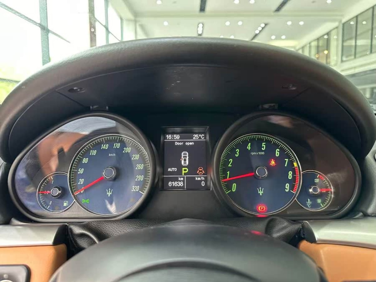 瑪莎拉蒂 GranTurismo  2007款 4.2L 標(biāo)準版圖片