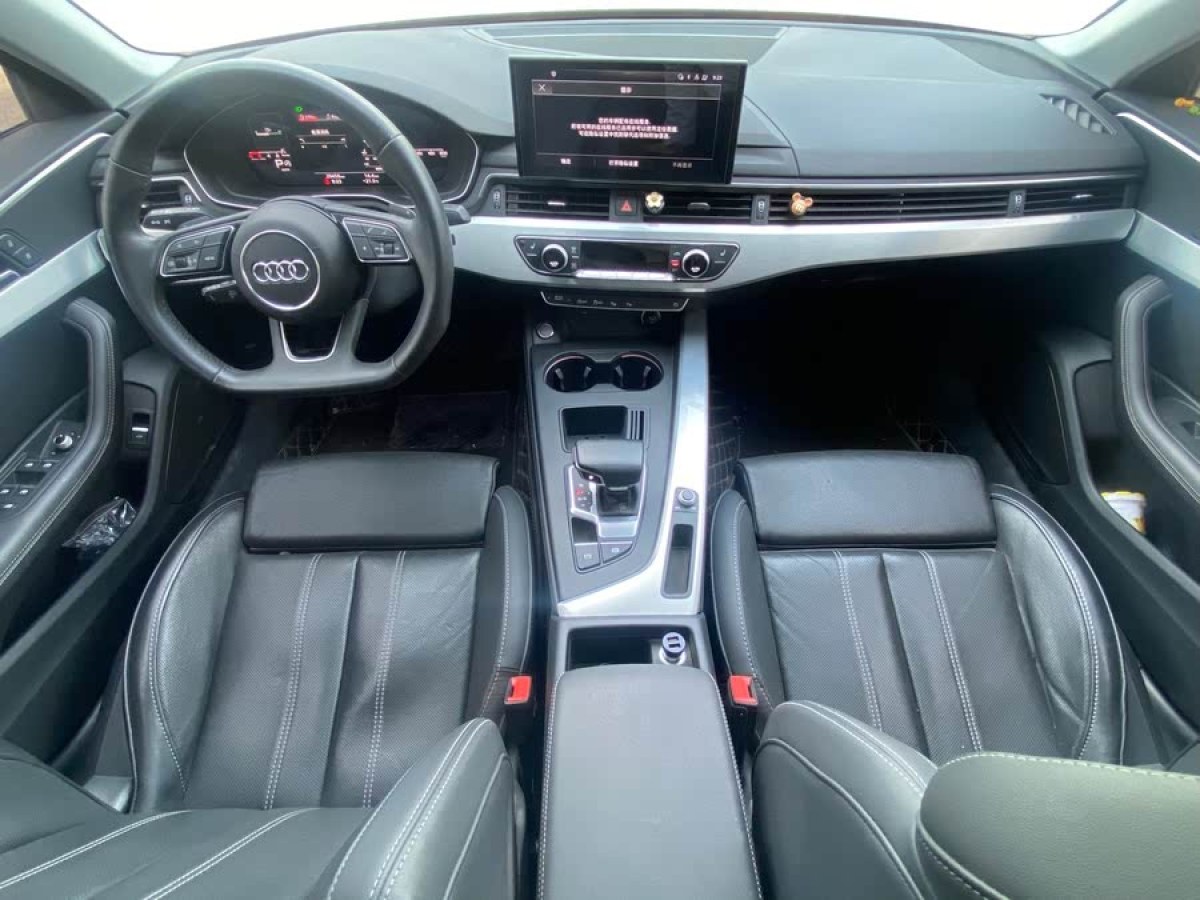 奧迪 奧迪A4L  2022款 40 TFSI 豪華動感型圖片