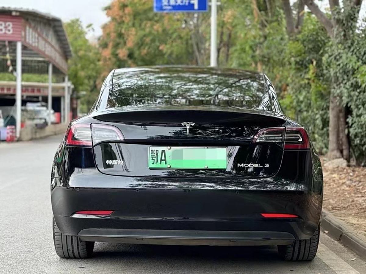 特斯拉 Model Y  2020款 改款 標(biāo)準(zhǔn)續(xù)航后驅(qū)升級(jí)版圖片