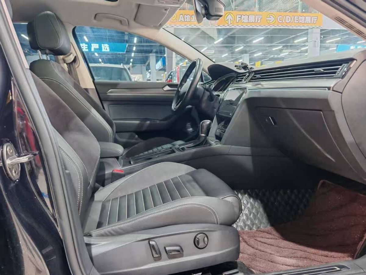 大眾 邁騰  2020款 330TSI DSG 領(lǐng)先型圖片
