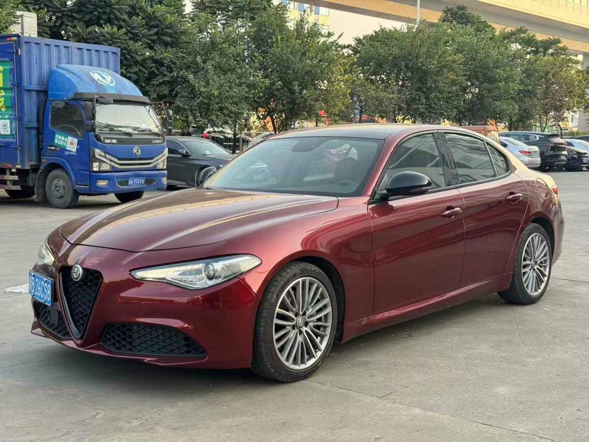 阿爾法·羅密歐 Giulia  2017款 2.0T 200HP 豪華版圖片