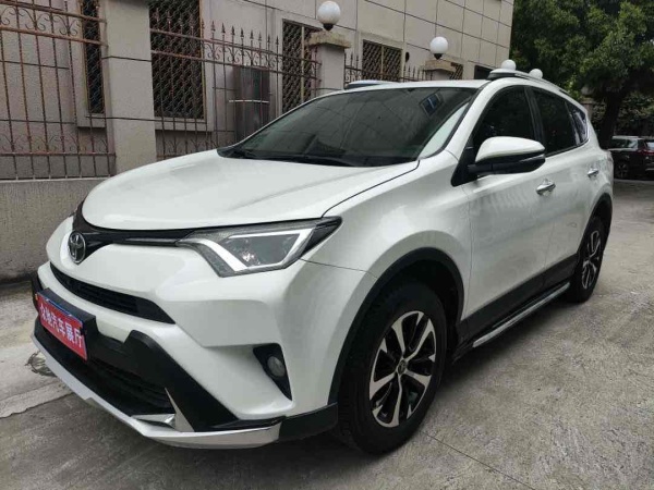 丰田 RAV4  2016款 荣放 2.0L CVT两驱舒适版