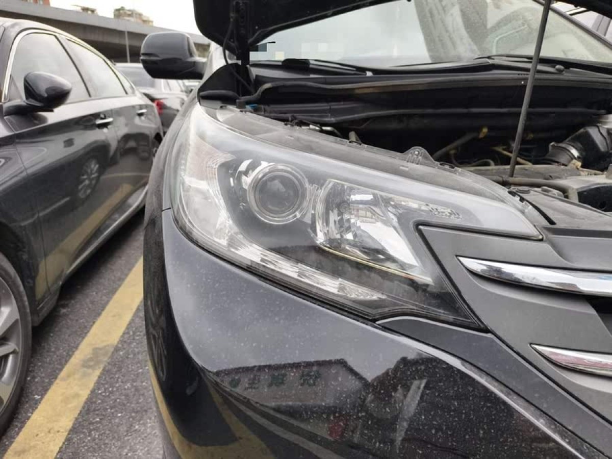 本田 CR-V  2013款 2.0L 兩驅(qū)經(jīng)典版圖片