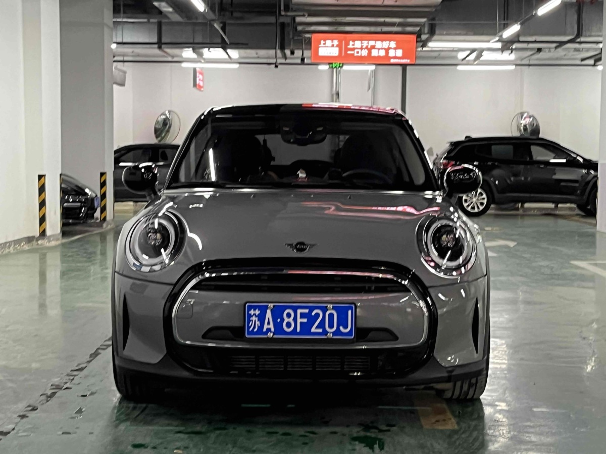 2021年5月MINI MINI  2022款 改款 1.5T COOPER 經(jīng)典派 五門(mén)版