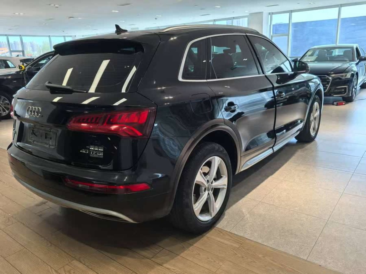 奧迪 奧迪Q5L  2018款  40 TFSI 榮享進(jìn)取型 國(guó)VI圖片