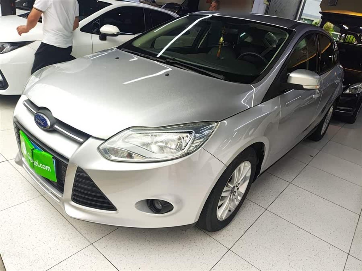 福特 ?？怂? 2012款 兩廂 1.6L 自動(dòng)舒適型圖片