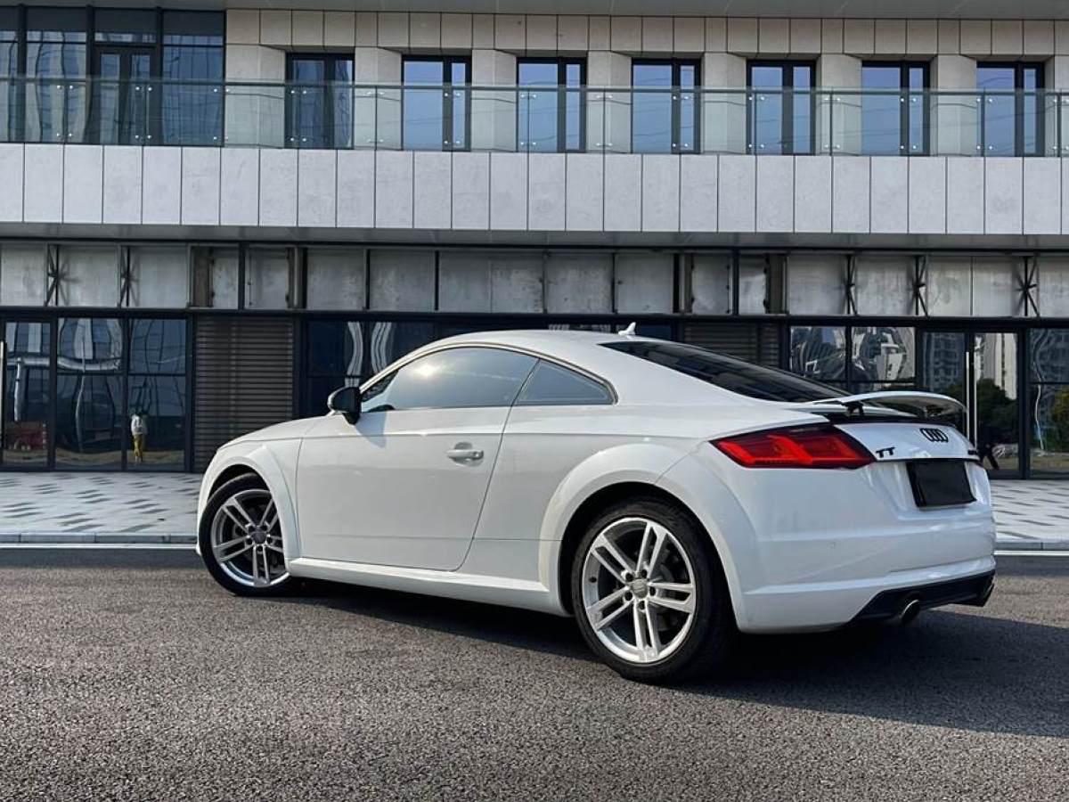 2015年12月奧迪 奧迪TT  2015款 TT Coupe 45 TFSI quattro