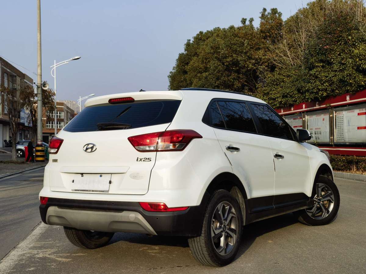 现代 ix25  2019款 1.6L 自动智能型纪念款图片