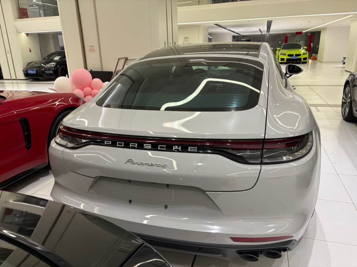 保時(shí)捷 Panamera  2021款 Panamera 4 行政加長(zhǎng)版 2.9T圖片