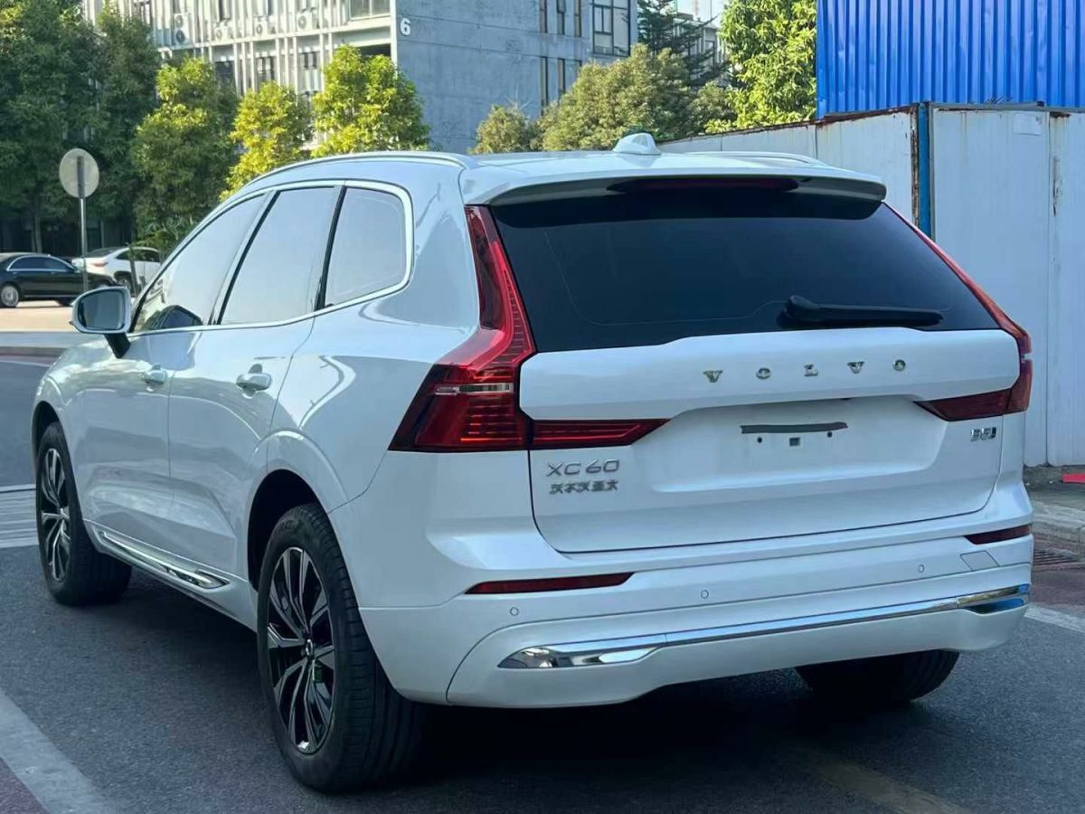 沃爾沃 XC60  2022款 B4 智行豪華版圖片