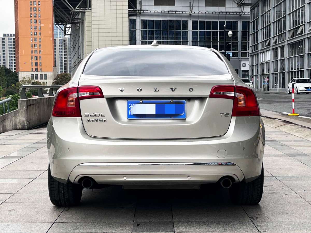 沃爾沃 S60L  2020款  T5 智進進階版圖片