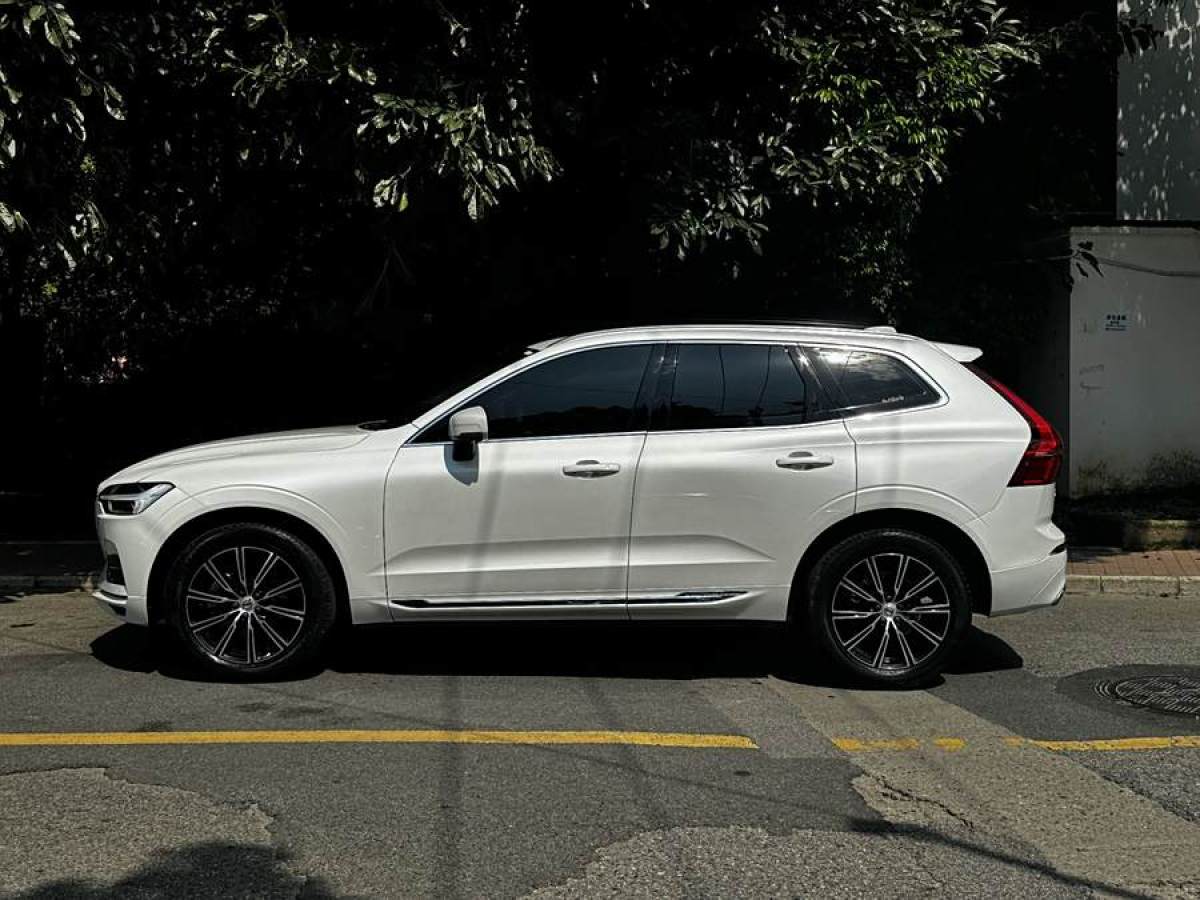 沃爾沃 XC60  2020款 T5 四驅智遠豪華版圖片