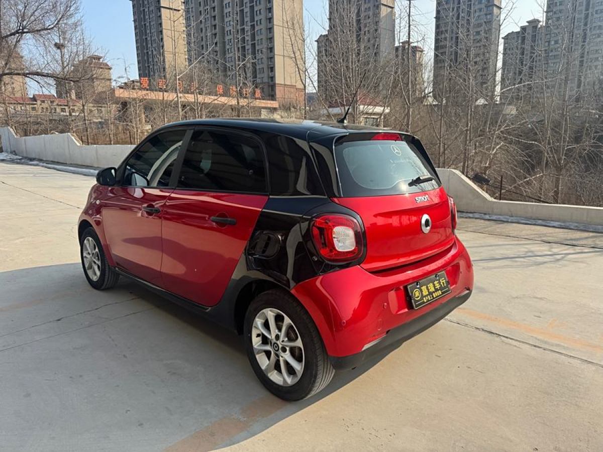 smart forfour  2018款 1.0L 52千瓦靈動版圖片