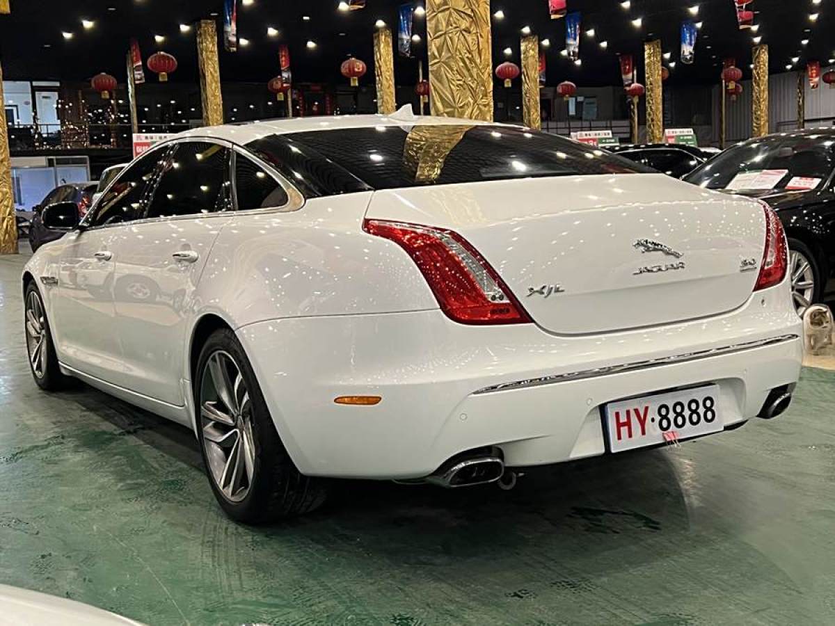 捷豹 XJ  2014款 XJL 3.0 SC 四驅(qū)尊享商務(wù)版圖片