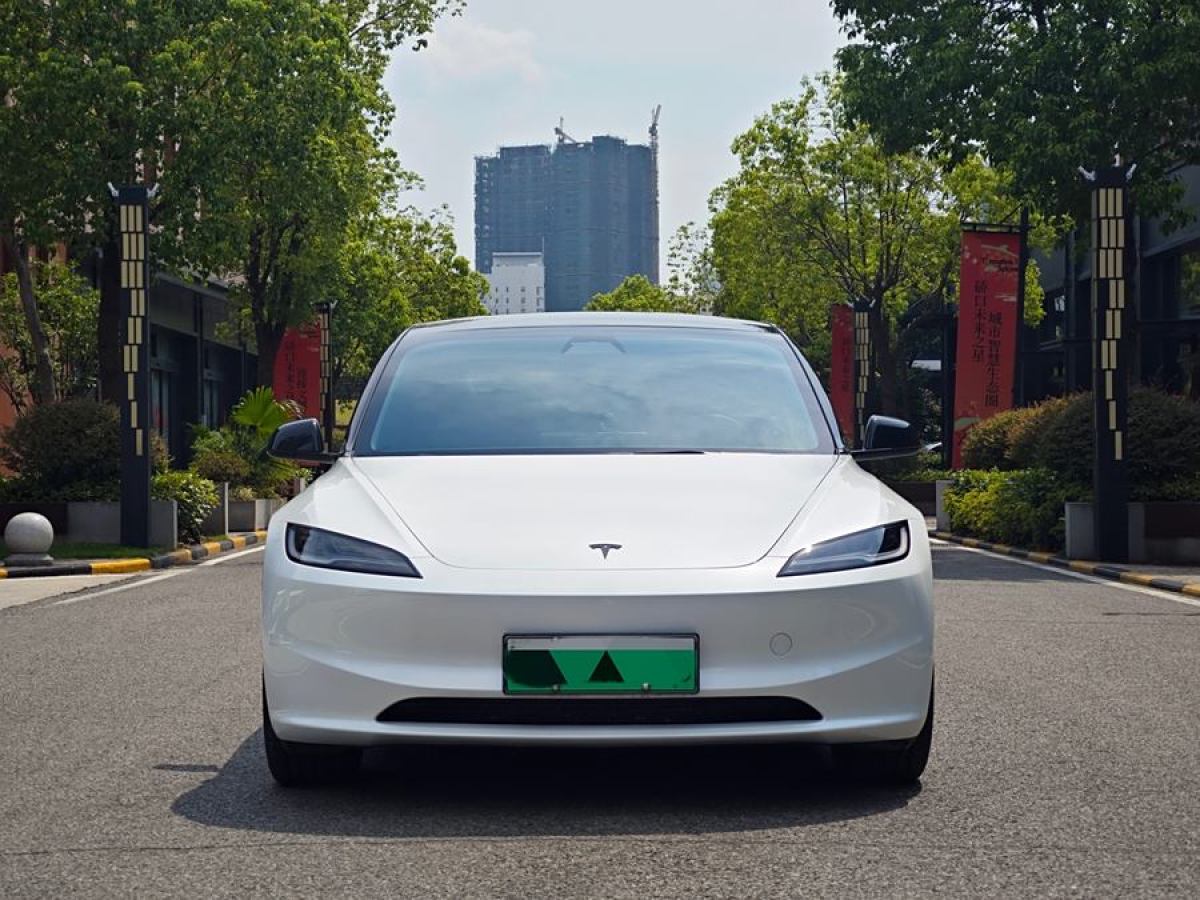 特斯拉 Model Y  2023款 長續(xù)航全輪驅(qū)動版圖片