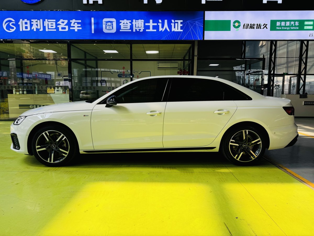 2022年1月奧迪 奧迪A4L  2022款 40 TFSI 豪華動感型