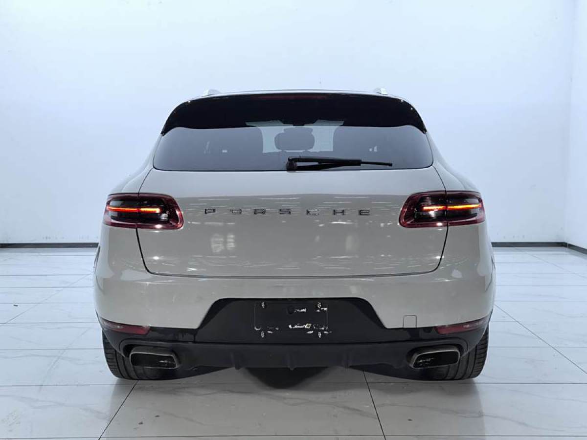 保時(shí)捷 Macan  2014款 Macan 2.0T圖片