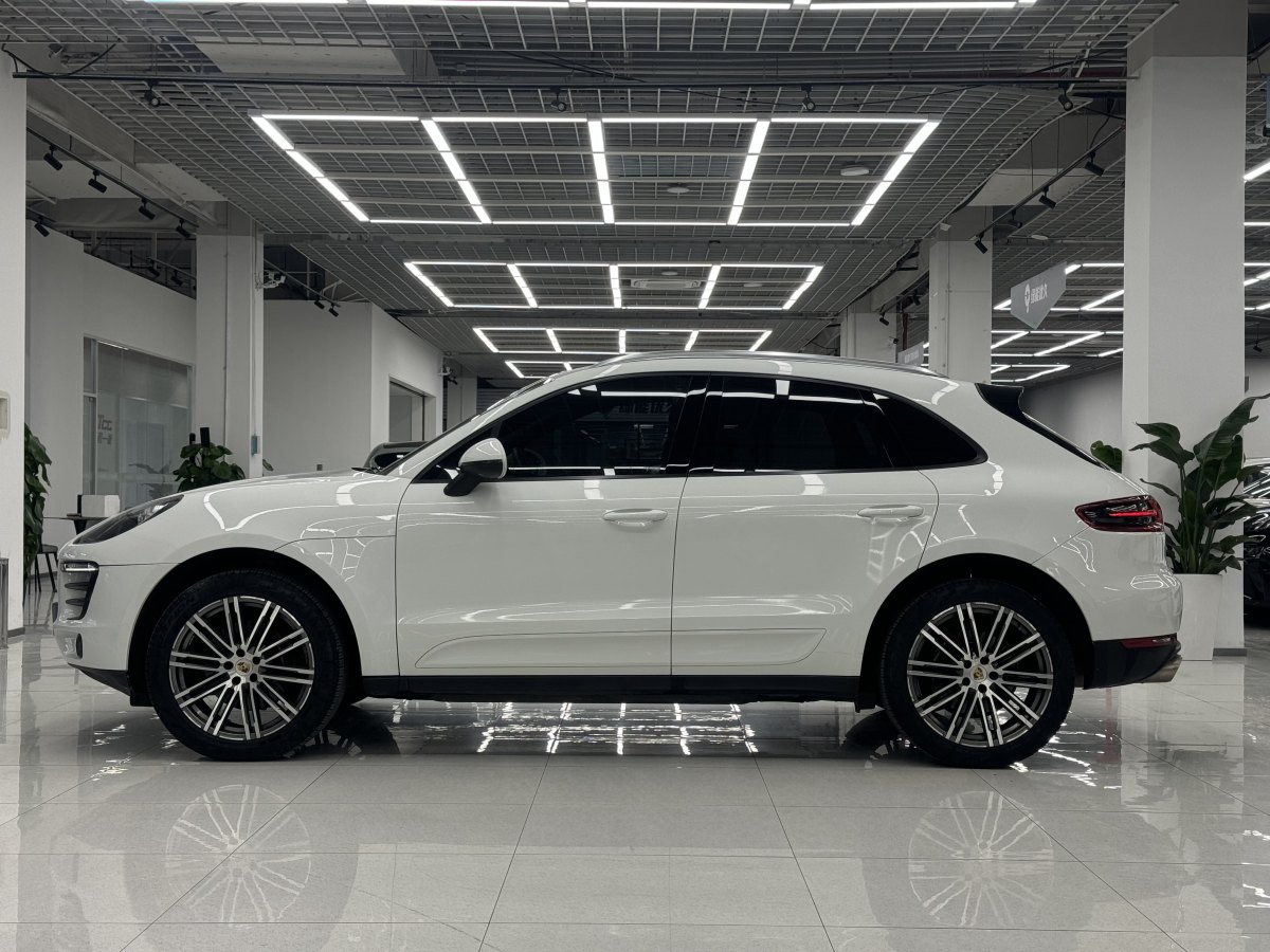 保時(shí)捷 Macan  2016款 Macan 2.0T圖片