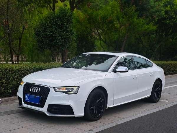 奥迪 奥迪S5  2022款 S5 3.0T Sportback