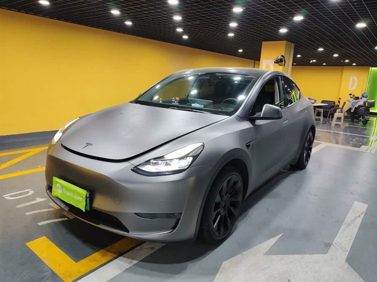 特斯拉 Model Y  2021款 標(biāo)準(zhǔn)續(xù)航后驅(qū)版圖片