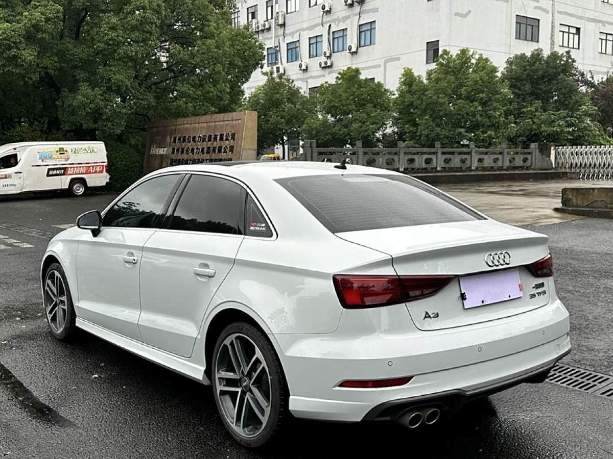 奧迪 奧迪A3  2019款 Limousine 35 TFSI 運(yùn)動型 國VI圖片