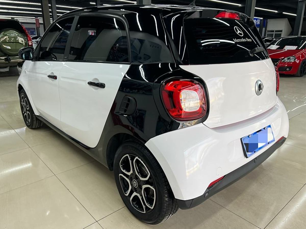 smart forfour  2016款 0.9T 66千瓦先鋒版圖片