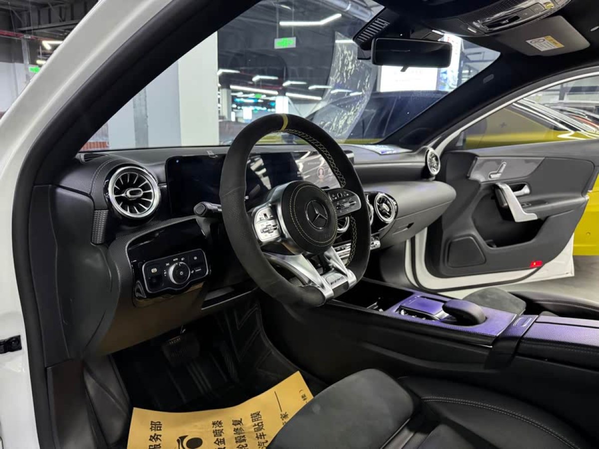奔馳 奔馳A級  2021款 A 200 L 運動轎車動感型圖片