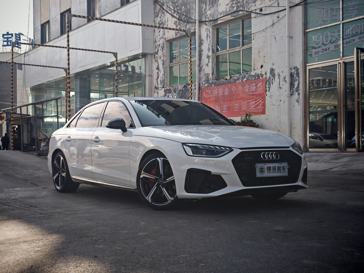 奧迪 奧迪A4L  2022款 45 TFSI quattro 臻選動感型圖片