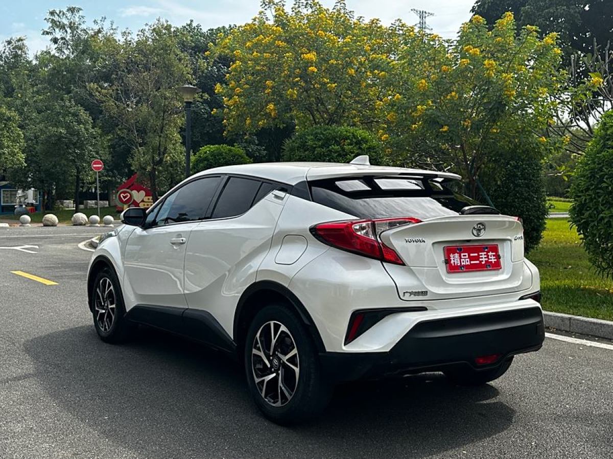 豐田 C-HR  2018款 2.0L 領(lǐng)先版 國(guó)VI圖片