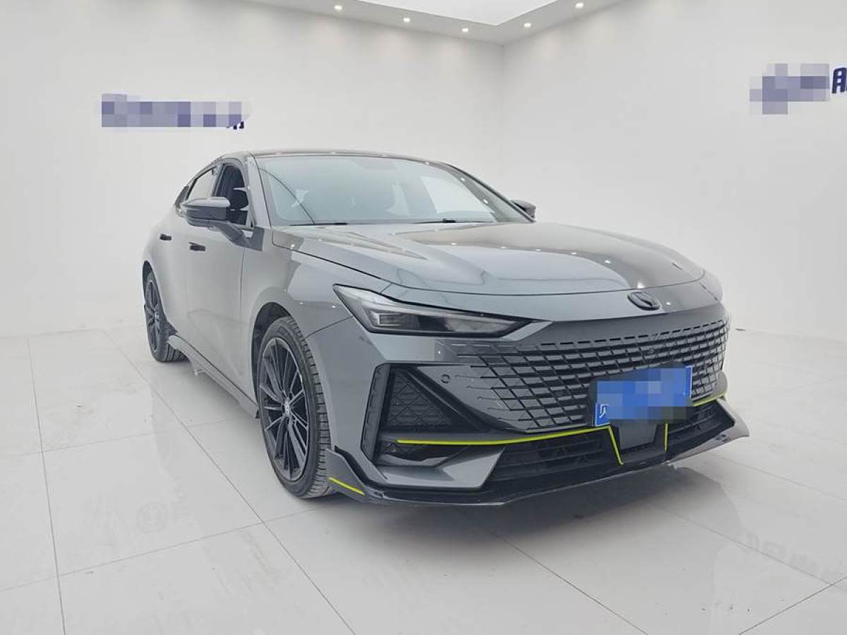 長安 長安UNI-V  2022款 1.5T 運動版圖片