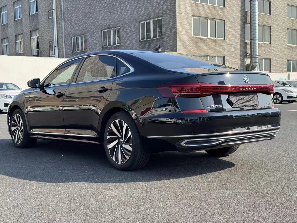 大眾 帕薩特  2023款 330TSI 精英版圖片