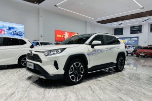 RAV4 豐田 榮放 2.0L CVT四驅(qū)新銳版