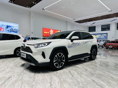 2020年8月 豐田 RAV4 榮放 2.0L CVT四驅(qū)新銳版圖片