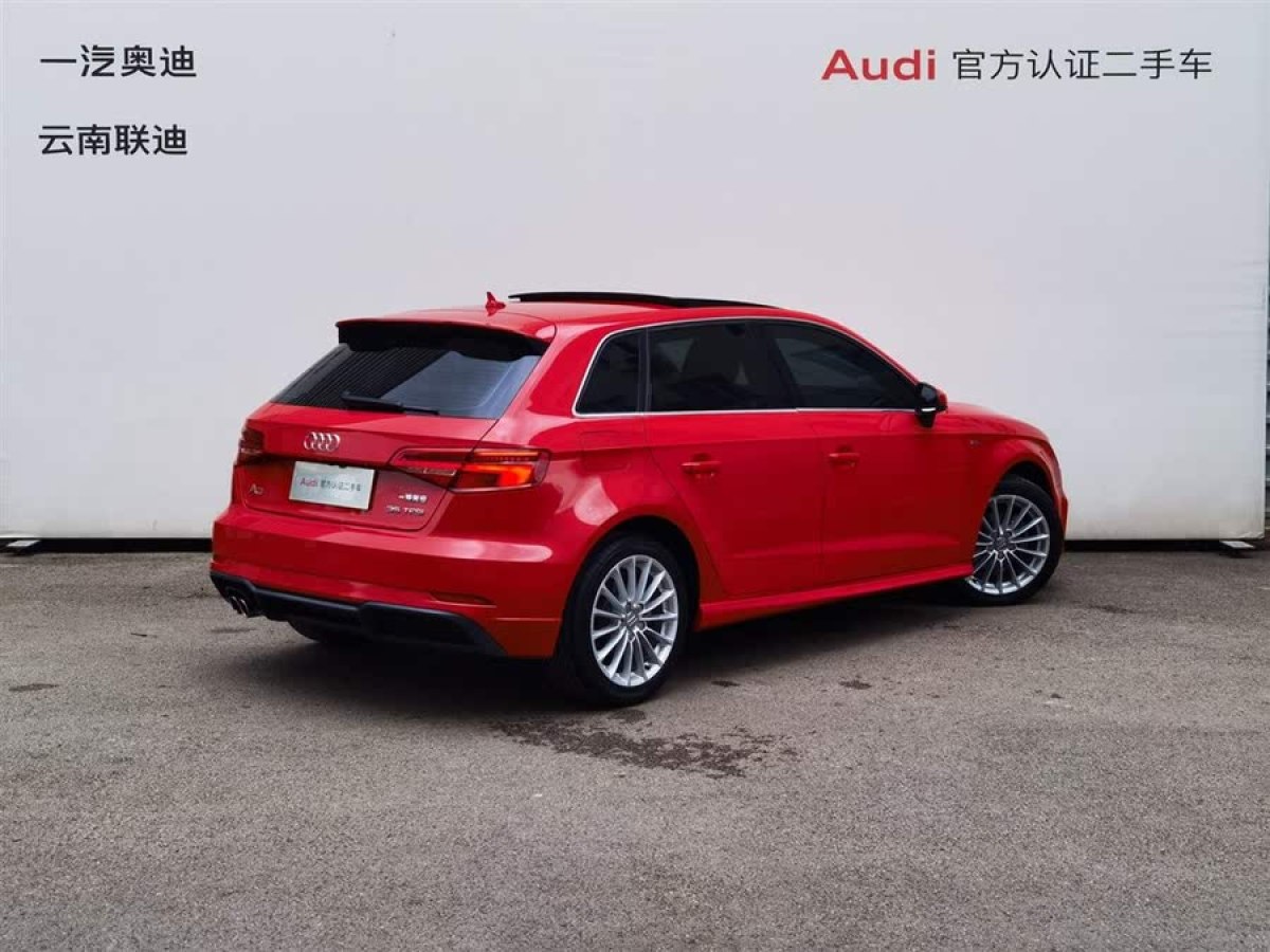 奧迪 奧迪A3  2018款 30周年年型 Sportback 35 TFSI 時尚型圖片