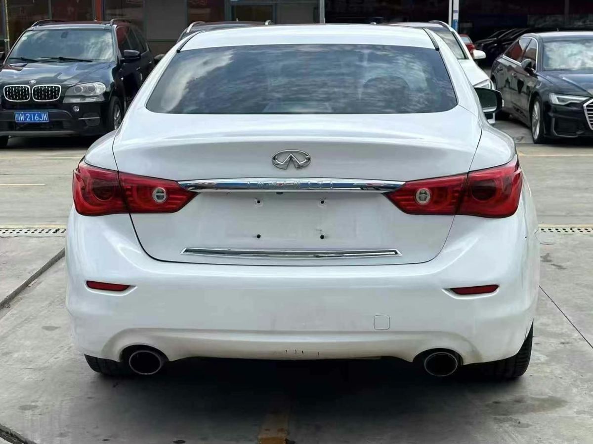 英菲尼迪 Q50L  2016款 2.0T 悅享版圖片