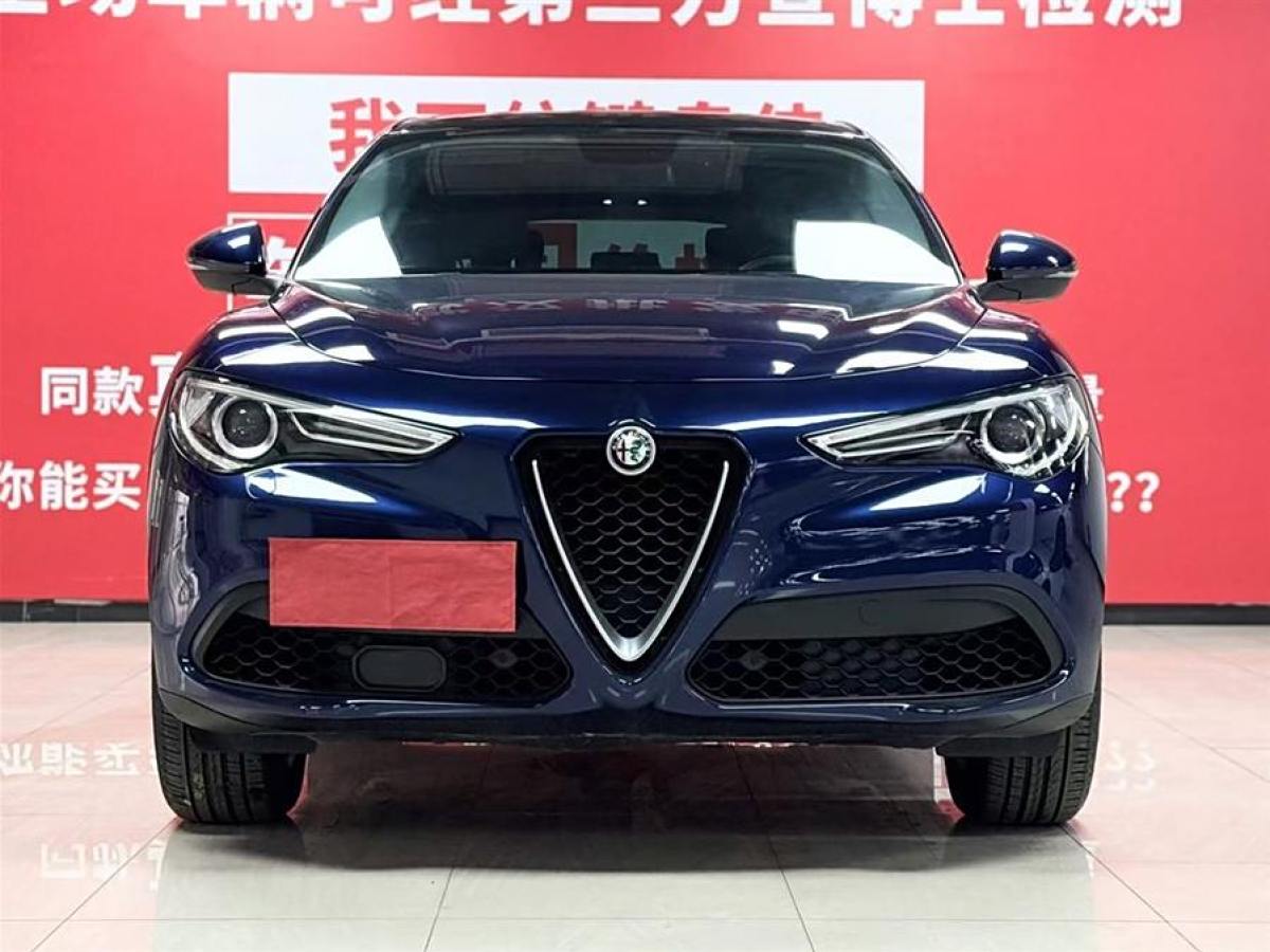 阿爾法·羅密歐 Stelvio  2017款 2.0T 200HP 豪華版圖片