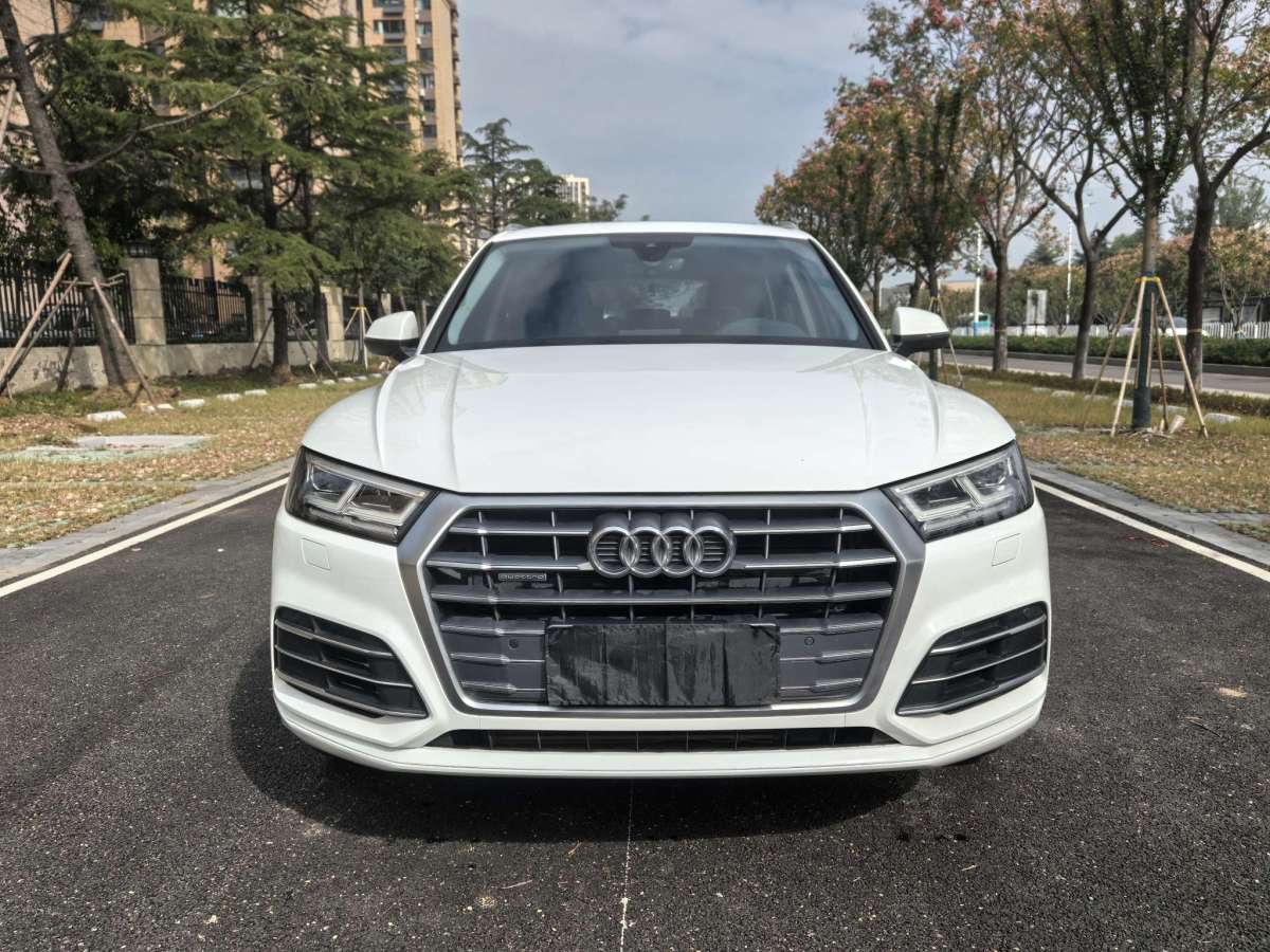 奧迪 奧迪Q5L  2020款 改款 40 TFSI 榮享進(jìn)取型圖片