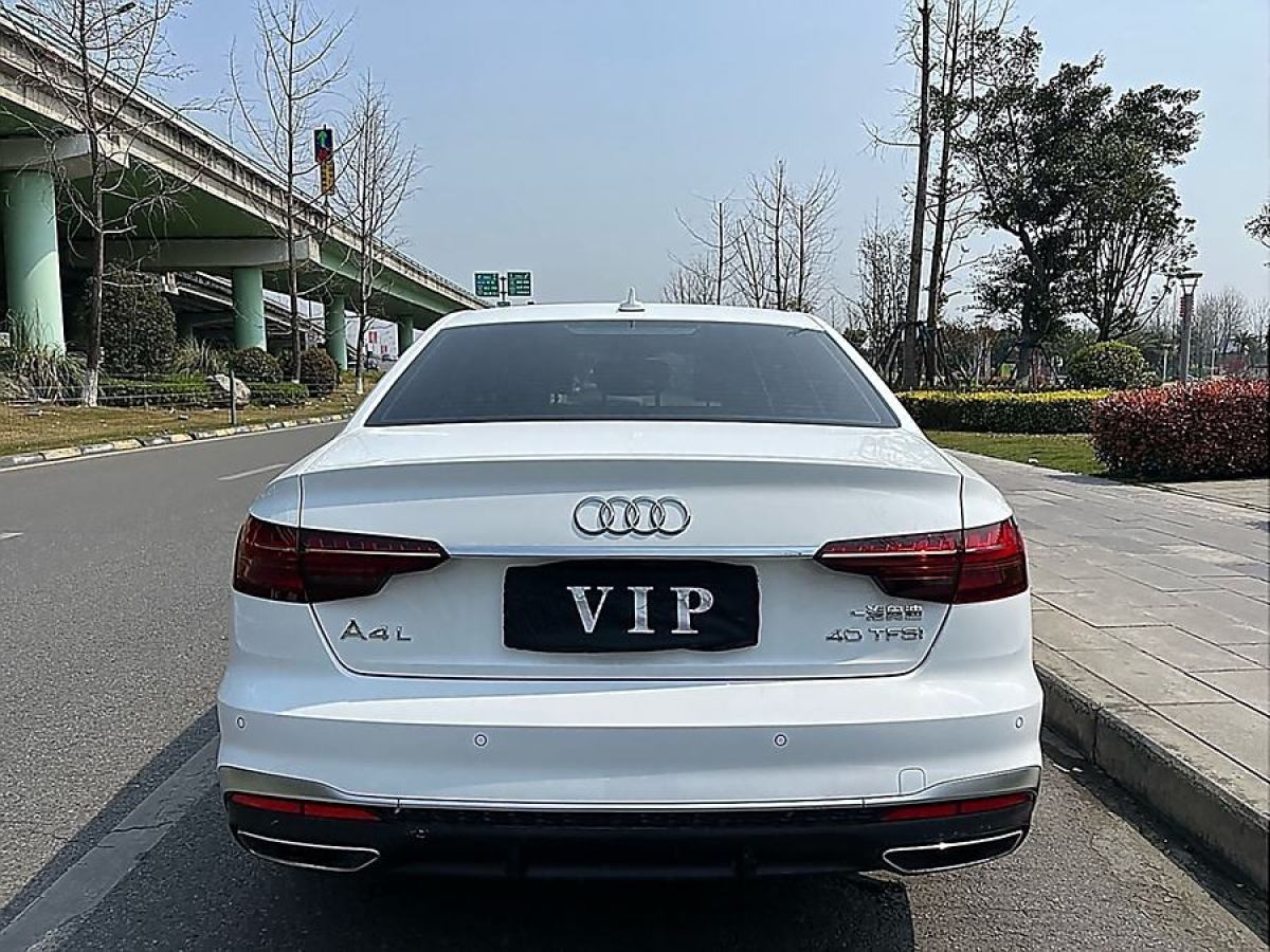 奧迪 奧迪A4L  2022款 40 TFSI 時尚動感型圖片