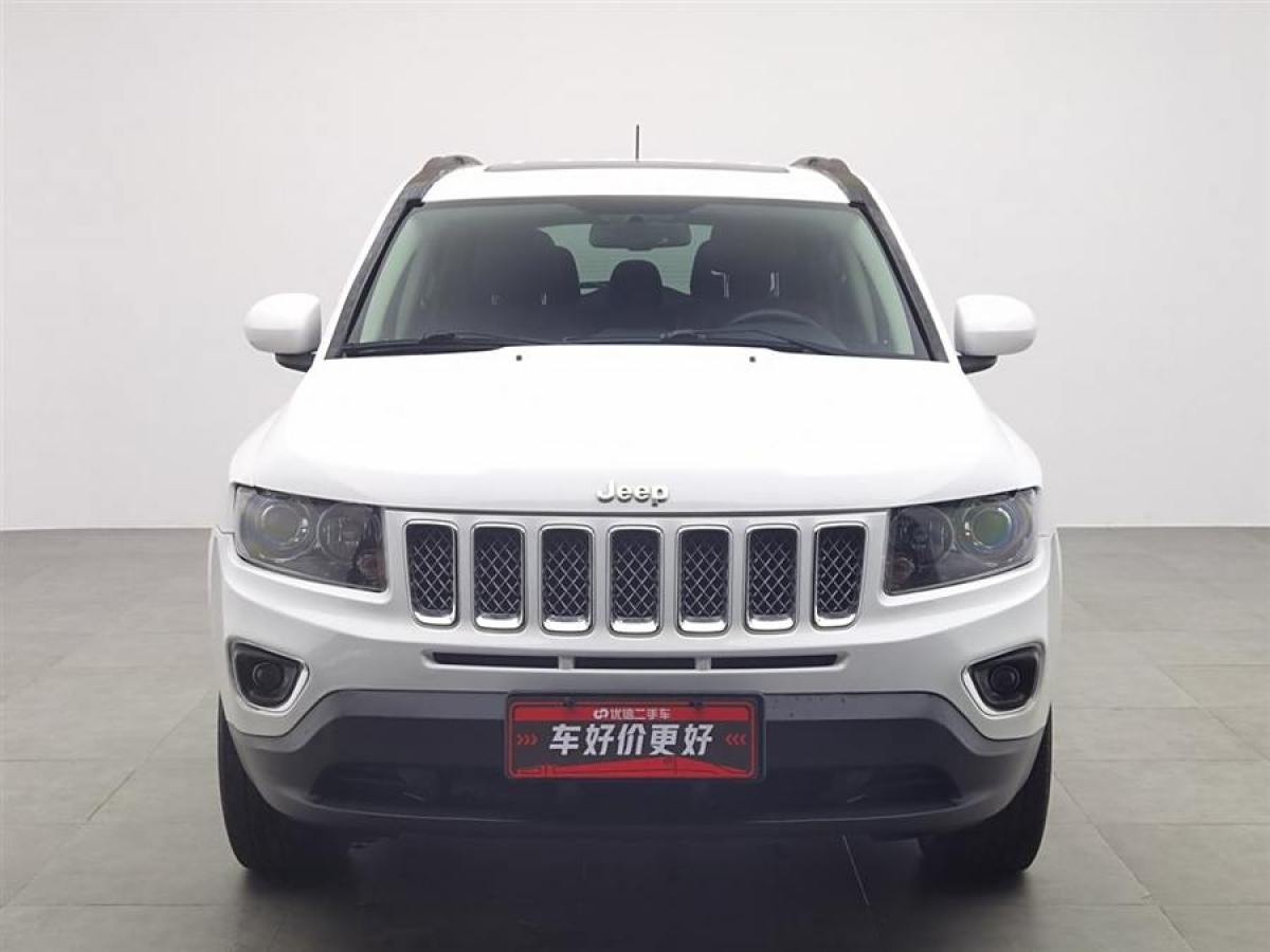 2015年2月Jeep 指南者  2014款 改款 2.4L 四驅(qū)豪華導(dǎo)航版