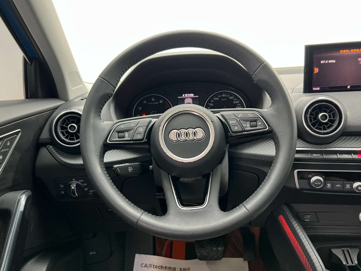 奧迪 奧迪Q2L  2021款 35 TFSI 豪華致雅型圖片