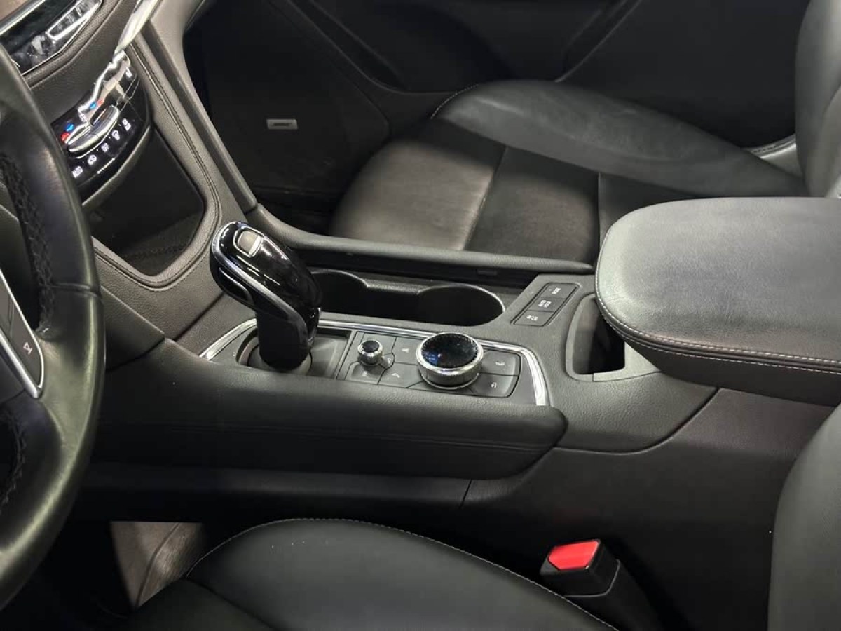 凱迪拉克 XT5  2020款 改款 28T 豪華型圖片