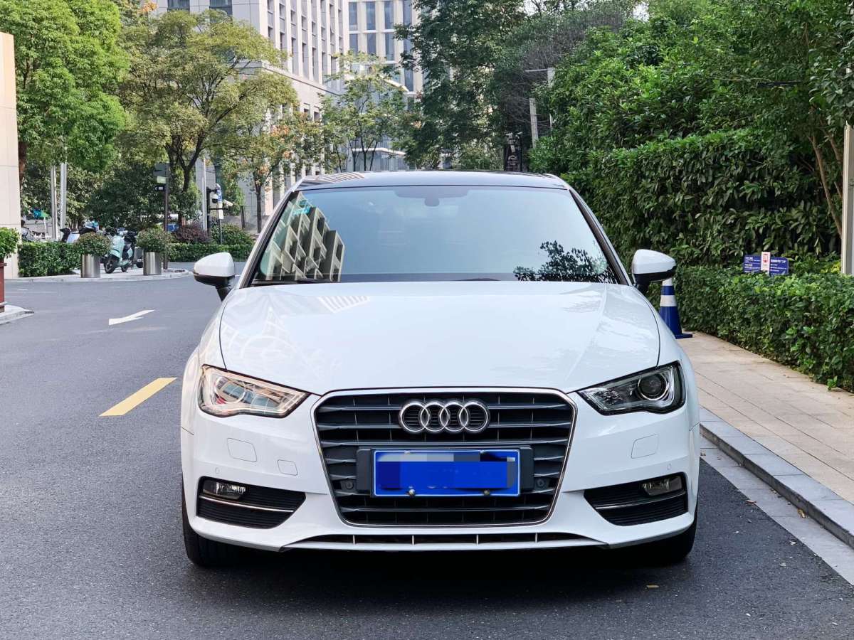 奧迪 奧迪A3  2016款 Sportback 35 TFSI 領(lǐng)英型圖片